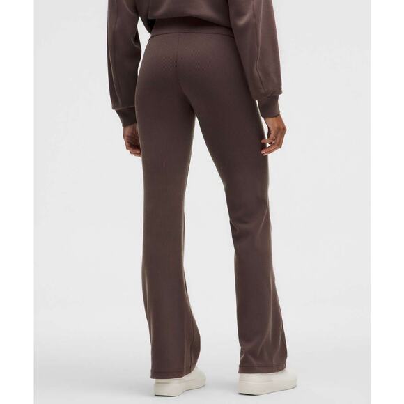 Lululemon Ribbed Softstreme Flared Pant Espresso Dark Brown Size 4 - Picture 1 of 6